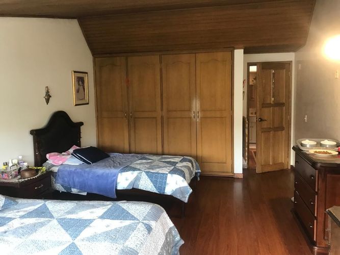 Casa de 5 alcobas en venta en Niza Norte, Bogotá, 360 m² · foto 12 de 20