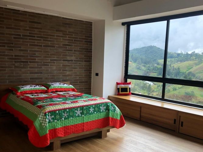 Casa de 5 alcobas en venta en Las Cruces, Guarne · foto 9 de 12