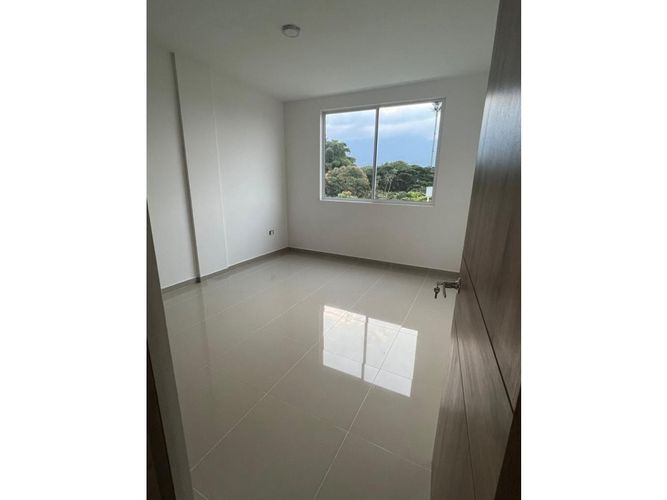 Casa de 5 alcobas en venta en Las Mercedes, Jamundí, 364 m² · foto 10 de 24