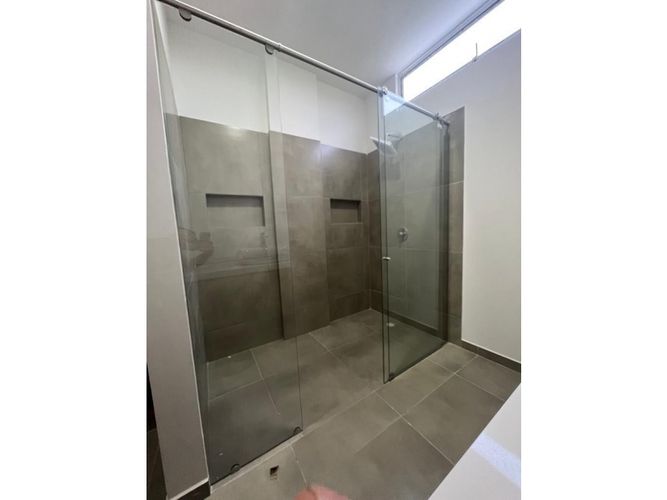 Casa de 5 alcobas en venta en Las Mercedes, Jamundí, 364 m² · foto 13 de 24