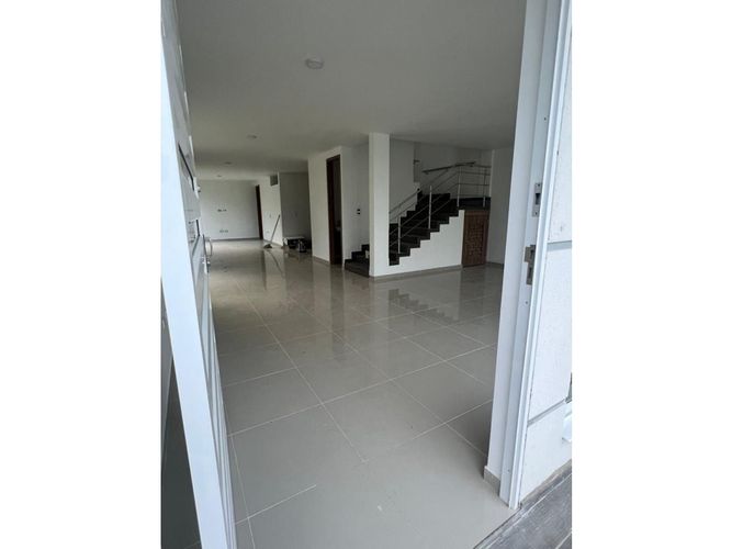 Casa de 5 alcobas en venta en Las Mercedes, Jamundí, 364 m² · foto 22 de 24