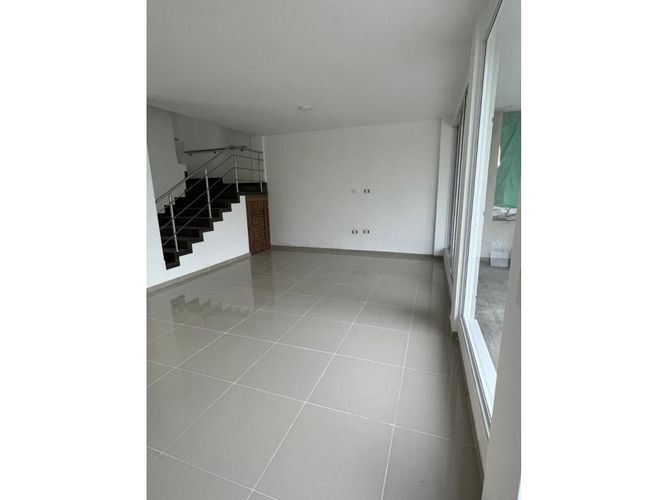 Casa de 5 alcobas en venta en Las Mercedes, Jamundí, 364 m² · foto 23 de 24