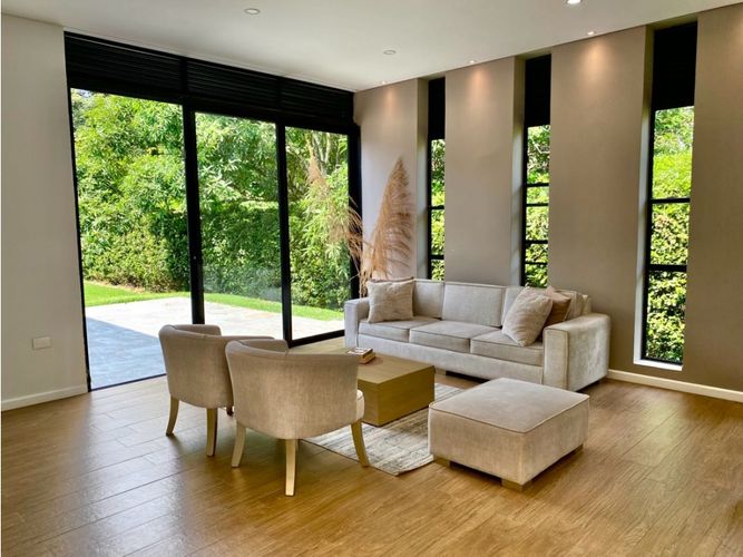 Casa de 5 alcobas en venta en Alfaguara, Jamundí, 392 m² · foto 6 de 24