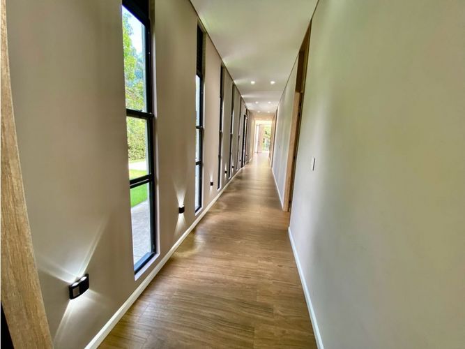 Casa de 5 alcobas en venta en Alfaguara, Jamundí, 392 m² · foto 17 de 24