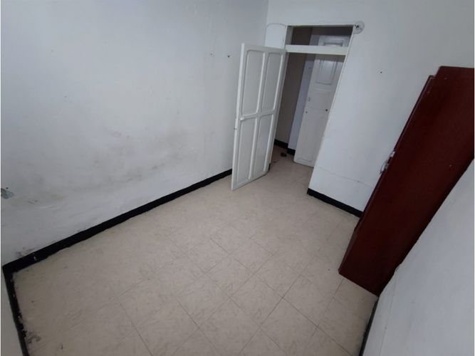 Casa de 4 alcobas en venta en La Candelaria, Medellín, 158 m² · foto 8 de 12
