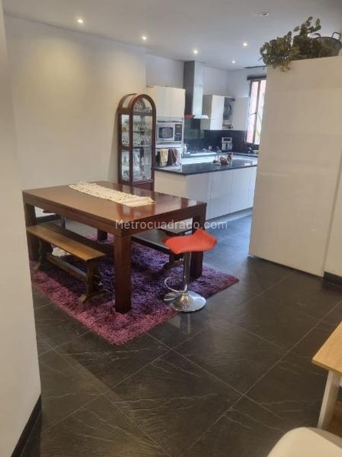 Apartamento de 4 alcobas en venta en Los Rosales, Bogotá, 380 m² · foto 6 de 11