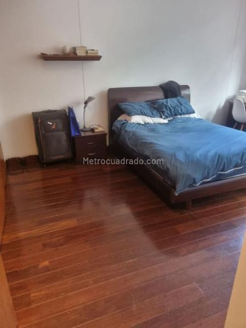 Apartamento de 4 alcobas en venta en Los Rosales, Bogotá, 380 m² · foto 7 de 11