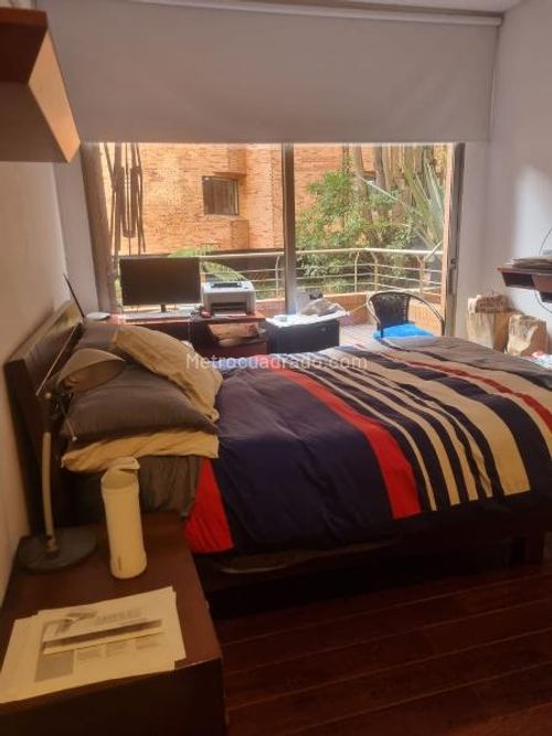 Apartamento de 4 alcobas en venta en Los Rosales, Bogotá, 380 m² · foto 8 de 11