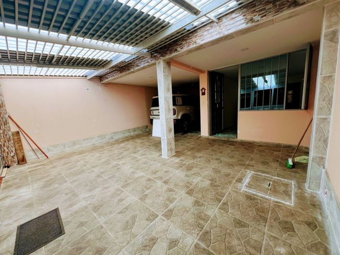 Casa de 6 alcobas en venta en Jazmin, Bogotá, 131 m² · foto 8 de 23