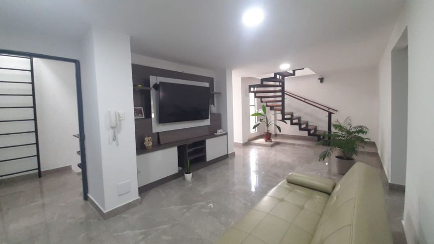 Edificio en venta en Colseguros, Cali, 544 m² · foto 6 de 24