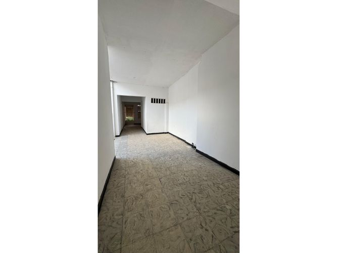 Casa de 7 alcobas en venta en Santa Elena, Cali, 178 m² · foto 3 de 18