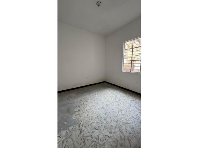 Casa de 7 alcobas en venta en Santa Elena, Cali, 178 m² · foto 9 de 18
