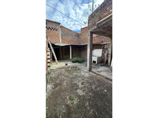 Casa de 7 alcobas en venta en Santa Elena, Cali, 178 m² · foto 11 de 18