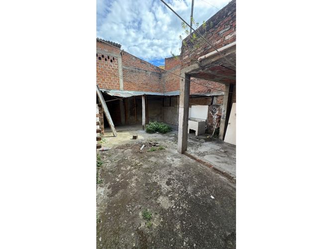 Casa de 7 alcobas en venta en Santa Elena, Cali, 178 m² · foto 12 de 18