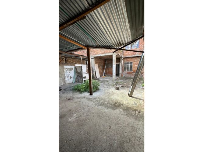 Casa de 7 alcobas en venta en Santa Elena, Cali, 178 m² · foto 14 de 18