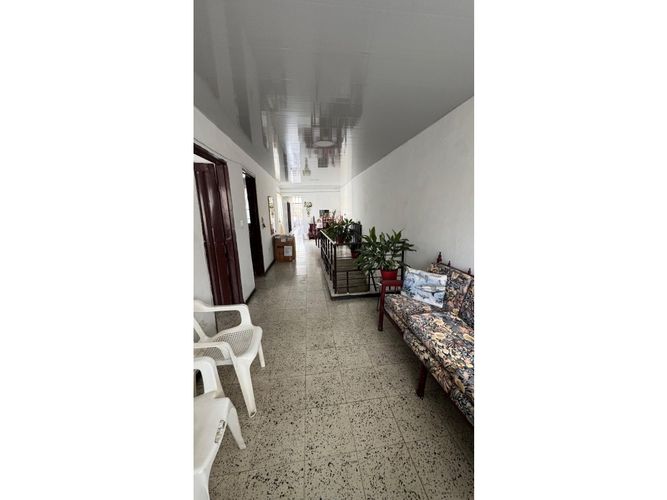 Casa de 7 alcobas en venta en Santa Elena, Cali, 178 m² · foto 17 de 18