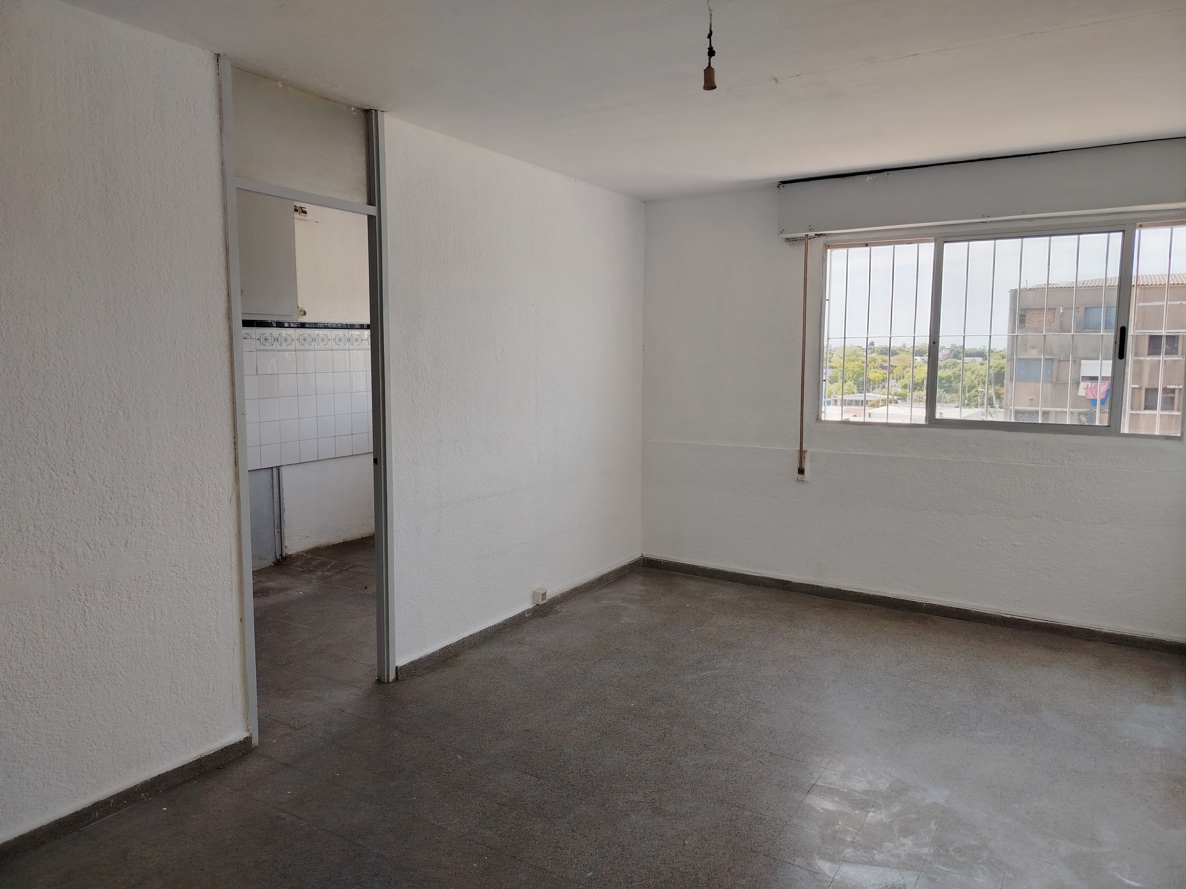 ALQUILO APTO 2 DORM. COMPLEJO INVE, MALVIN NORTE.