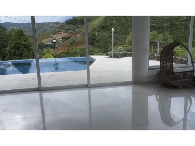 Casa de 6 alcobas en venta en Potrerito, Jamundí, 700 m² · foto 10 de 24