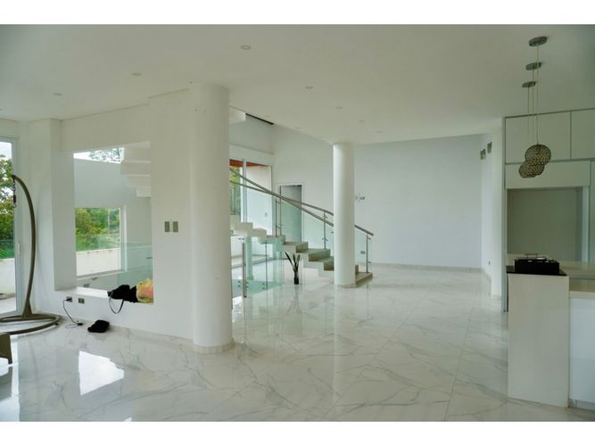 Casa de 6 alcobas en venta en Potrerito, Jamundí, 700 m² · foto 17 de 24