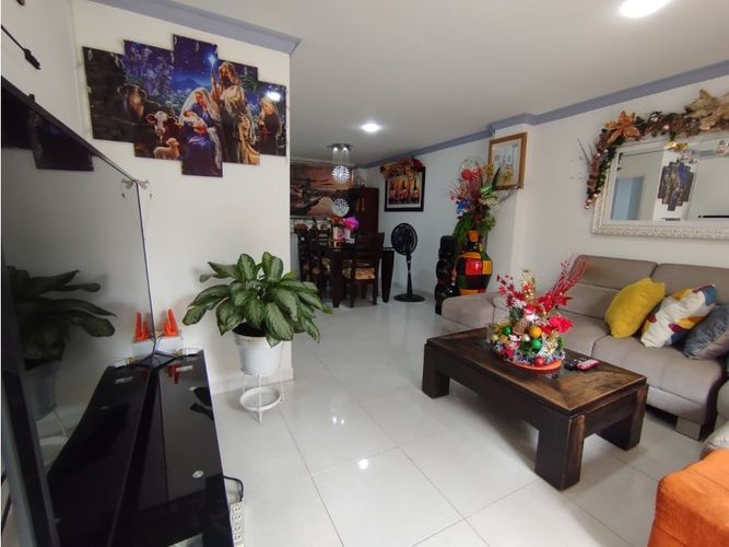 Edificio en venta en Las Americas, Palmira, 800 m² · foto 2 de 18