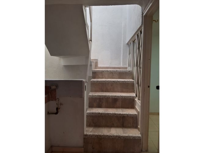 Casa de 8 alcobas en venta en Napoles, Cali, 226 m² · foto 5 de 15