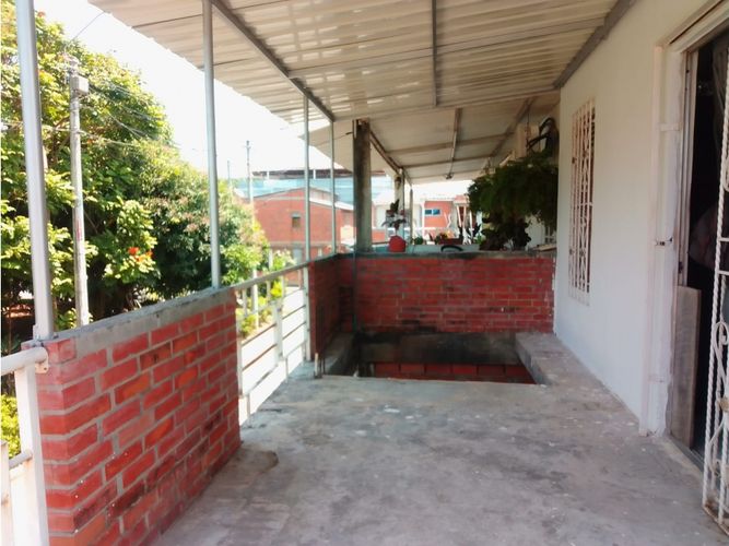 Casa de 4 alcobas en venta en Candelaria, 180 m² · foto 3 de 9