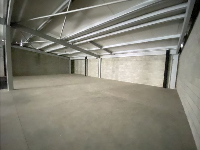 Local en arriendo en Alameda, Cali, 916 m² · foto 7 de 10