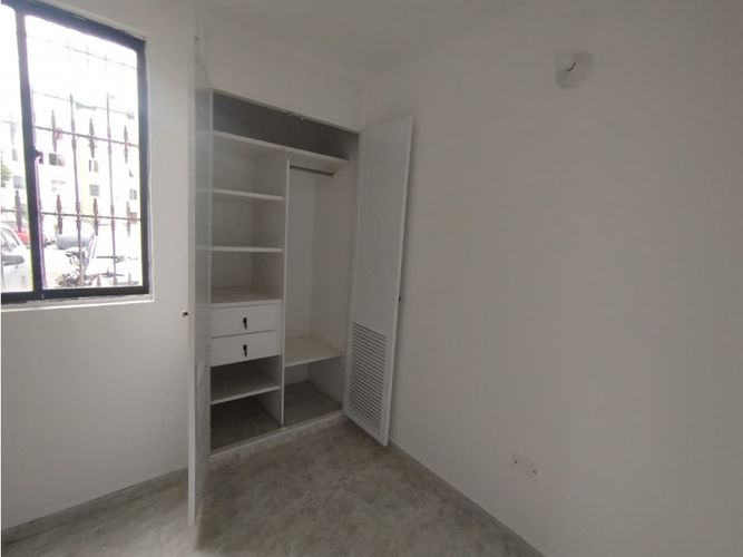 Apartamento de 3 alcobas en venta en Primero De Mayo, Cali, 51 m² · foto 5 de 18