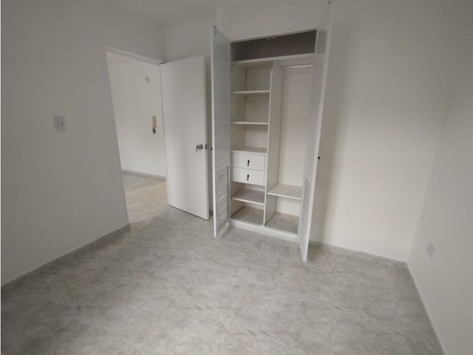 Apartamento de 3 alcobas en venta en Primero De Mayo, Cali, 51 m² · foto 11 de 18