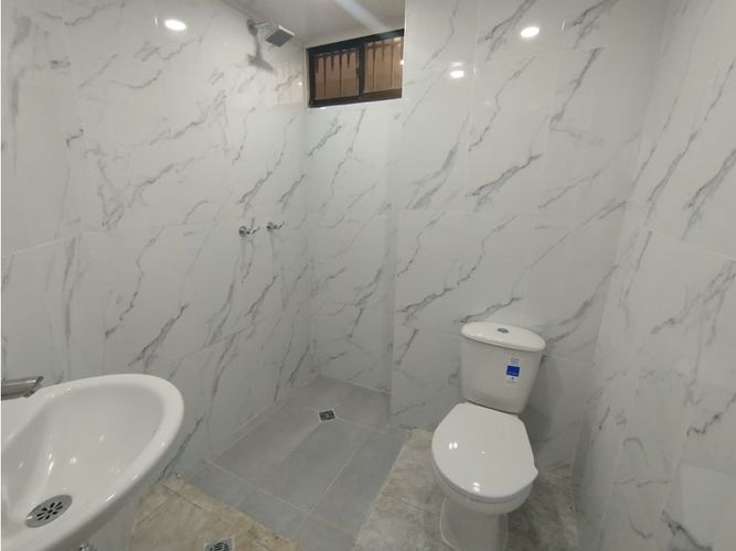 Apartamento de 3 alcobas en venta en Primero De Mayo, Cali, 51 m² · foto 13 de 18