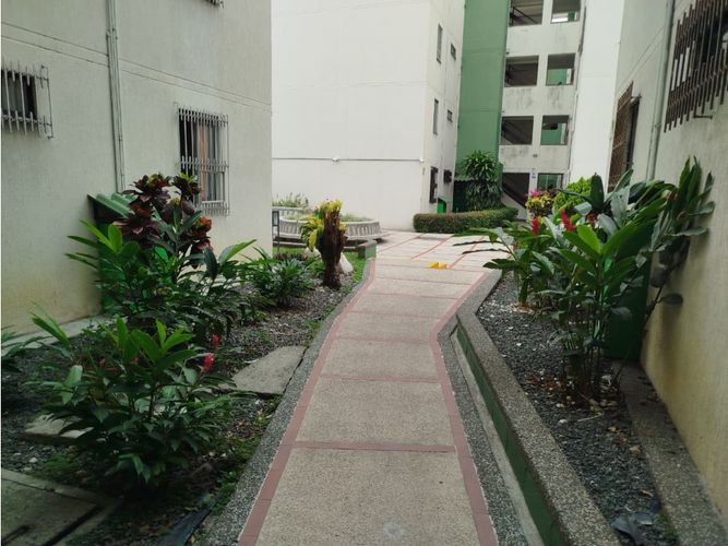 Apartamento de 3 alcobas en venta en Primero De Mayo, Cali, 51 m² · foto 14 de 18