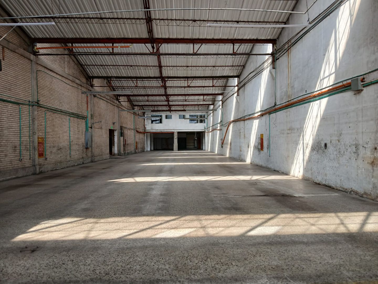 Bodega en Arriendo en Montevideo, Bogotá