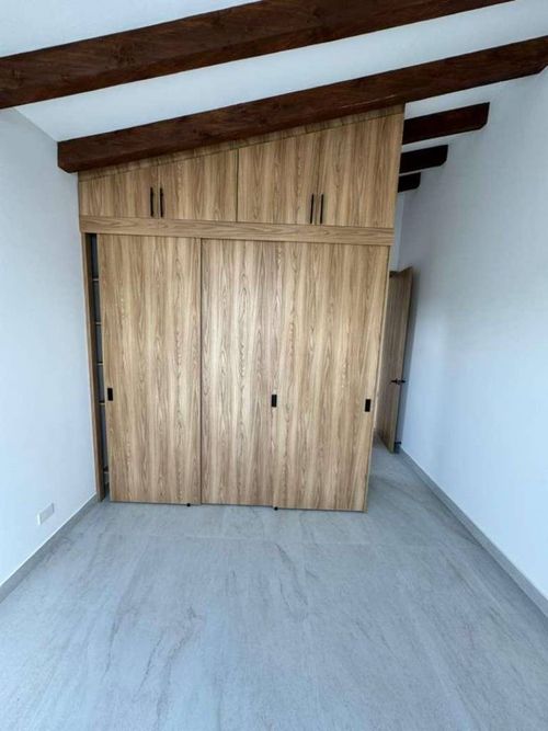 Casa de 3 alcobas en venta en Llano Grande, Rionegro, 220 m² · foto 8 de 16