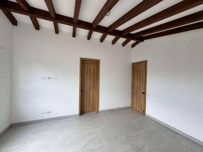 Casa de 3 alcobas en venta en Llano Grande, Rionegro, 220 m² · foto 11 de 16