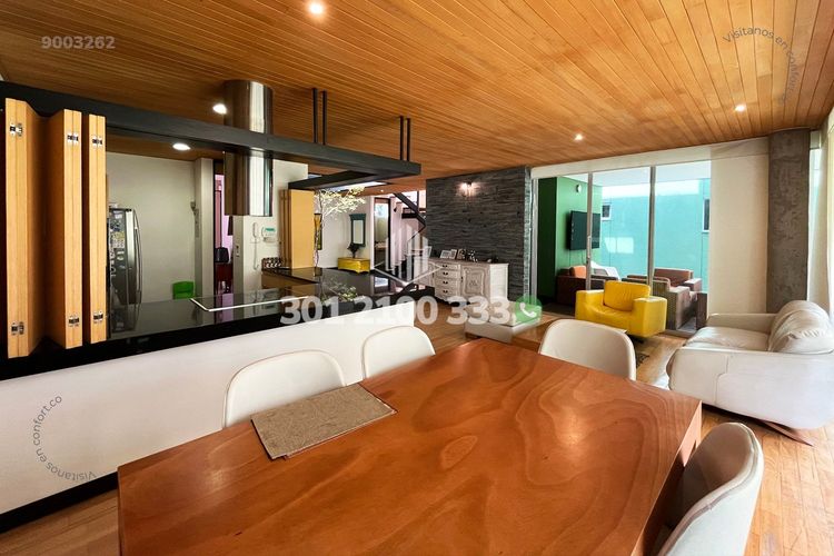 Casa de 4 alcobas en venta en El Esmeraldal, Envigado, 396 m² · foto 4 de 24