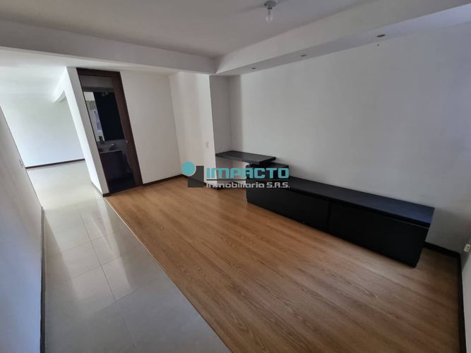 Apartamento de 3 alcobas en arriendo en Loma Del Esmeraldal, Envigado, 105 m² · foto 7 de 22