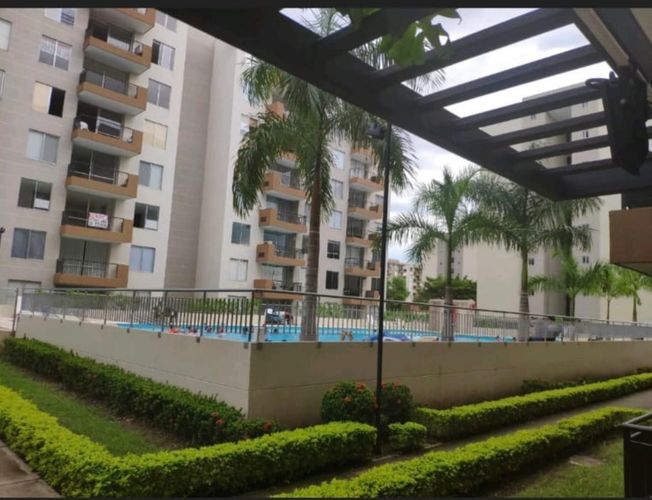 Apartamento de 2 alcobas en arriendo en Las Palmas, Ricaurte, 65 m² · foto 2 de 24