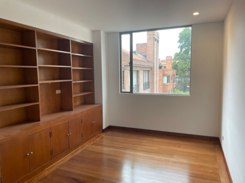 Apartamento en venta en Santa Barbara, Bogotá · foto 9 de 11