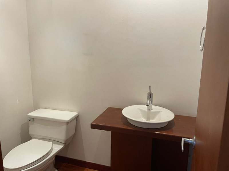 Apartamento en venta en Santa Barbara, Bogotá · foto 10 de 11