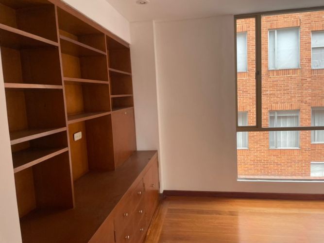 Apartamento en venta en Santa Barbara, Bogotá · foto 9 de 11