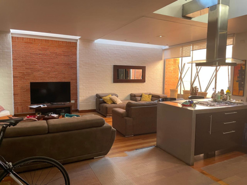 Apartamento en venta en Santa Barbara Alta, Bogotá · foto 2 de 21