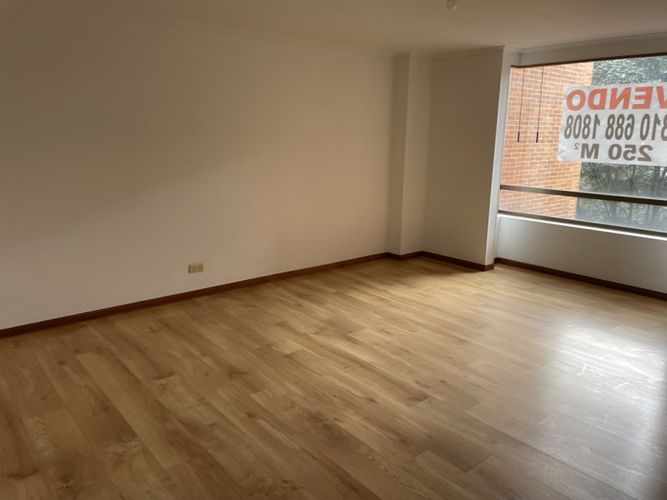 Apartamento de 3 alcobas en venta en Chico, Bogotá, 250 m² · foto 14 de 18