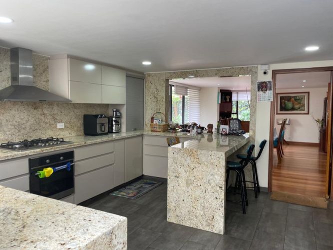 Casa de 4 alcobas en venta en Santa Ana Oriental, Bogotá, 606 m² · foto 12 de 24