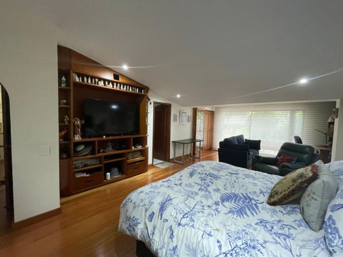 Casa de 4 alcobas en venta en Santa Ana Oriental, Bogotá, 606 m² · foto 22 de 24