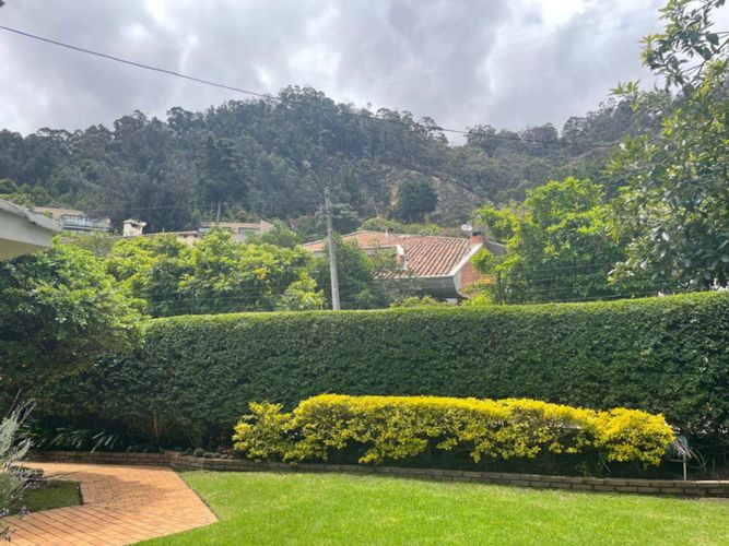 Casa de 4 alcobas en venta en Chicó Alto, Bogotá, 385 m² · foto 3 de 24