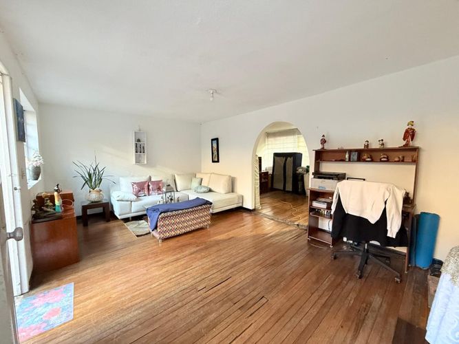Casa en venta en Claret, Bogotá · foto 4 de 14