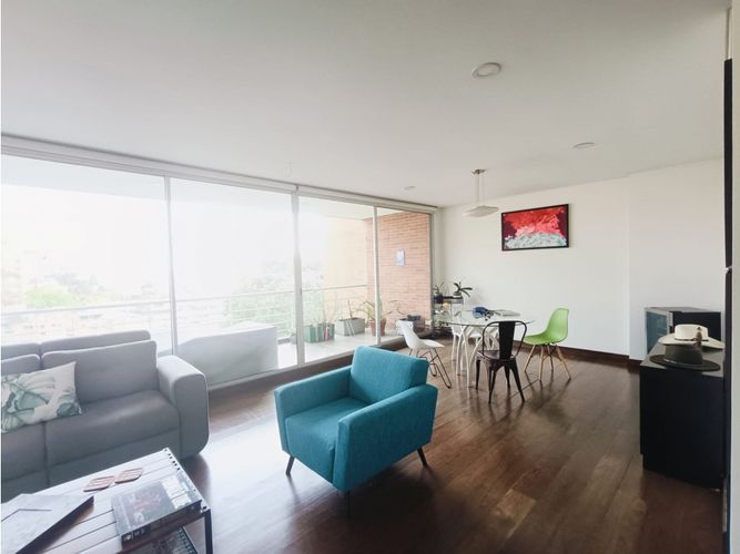 Apartamento de 3 alcobas en venta en Los Rosales, Bogotá, 219 m² · foto 6 de 24