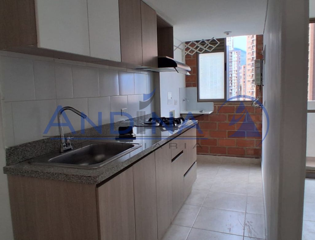 Apartamento en venta en Belén, Medellín · foto 3 de 19