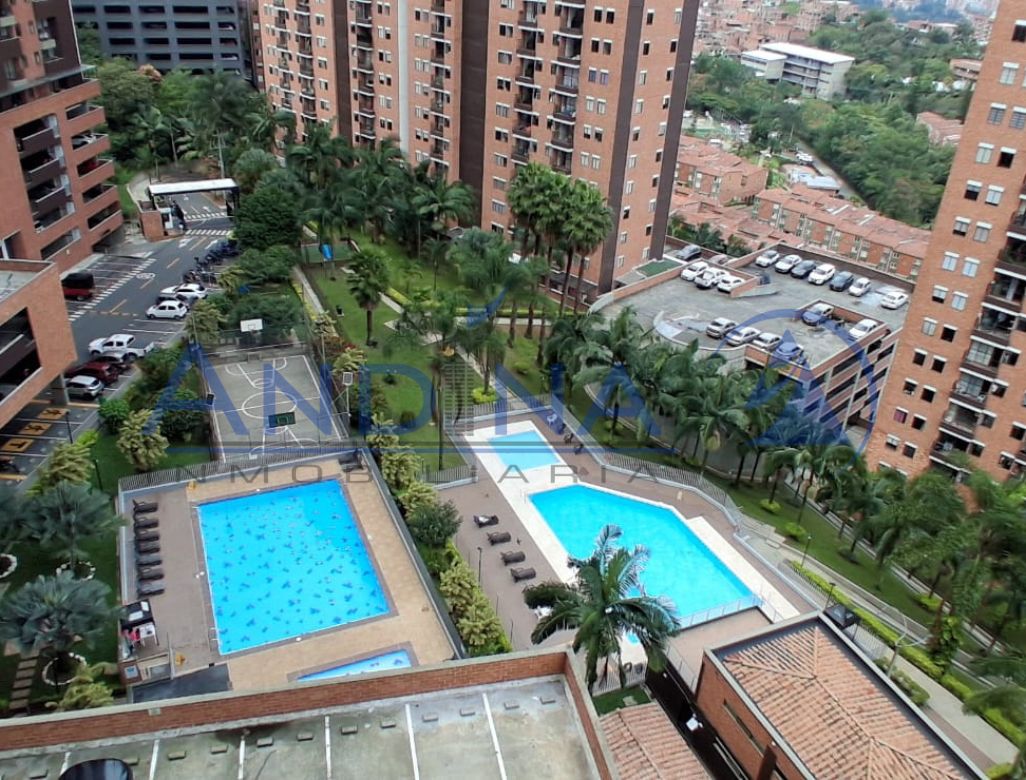 Apartamento en venta en Belén, Medellín · foto 7 de 19