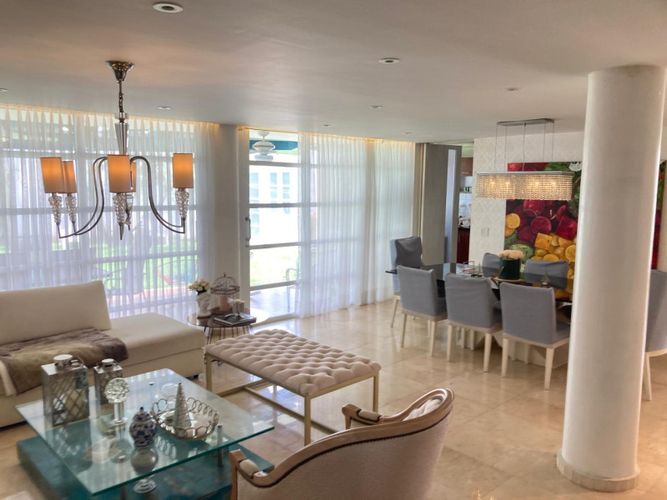 Casa de 5 alcobas en venta en Cr.La Castellana, Barranquilla, 400 m² · foto 2 de 24
